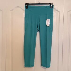 Old Navy high waist cropped leggings with pockets